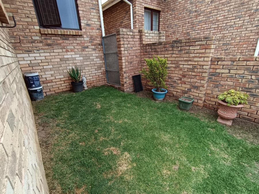 3 Bedroom Property for Sale in Jeffreys Bay Central Eastern Cape